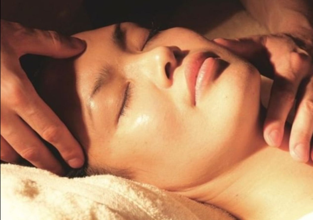 Aromatherapy Scalp Massage & Treatment 45 min